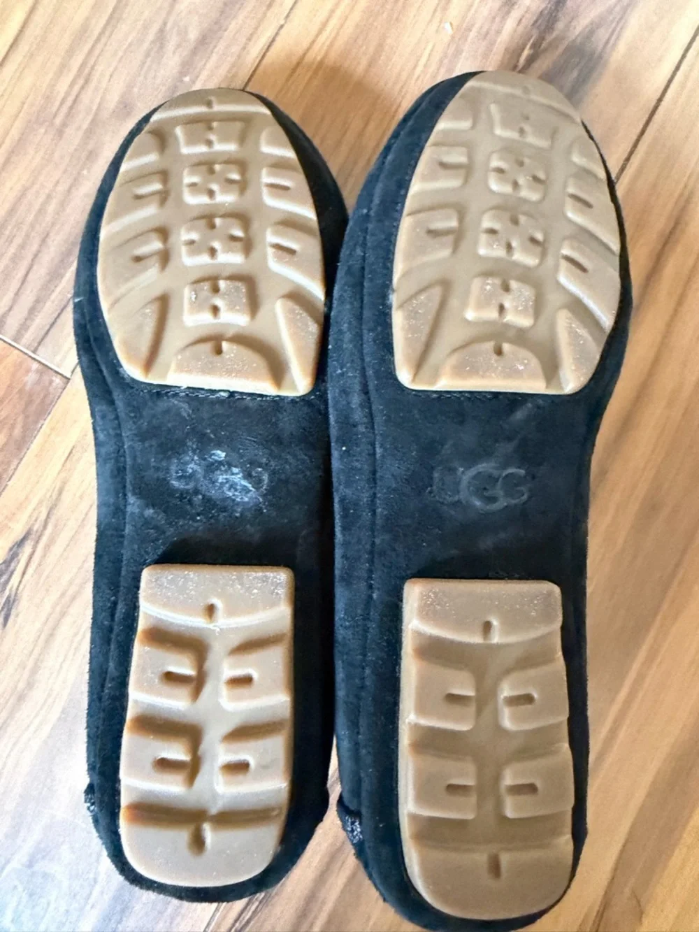 UGG Milana priver Black Suede Bow Loafers - Picture 7 of 9
